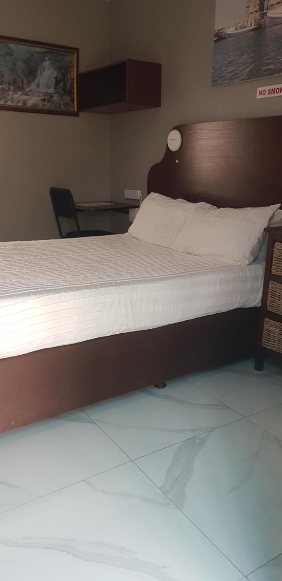 Rainbow Guest House And Tours Uitenhage Экстерьер фото